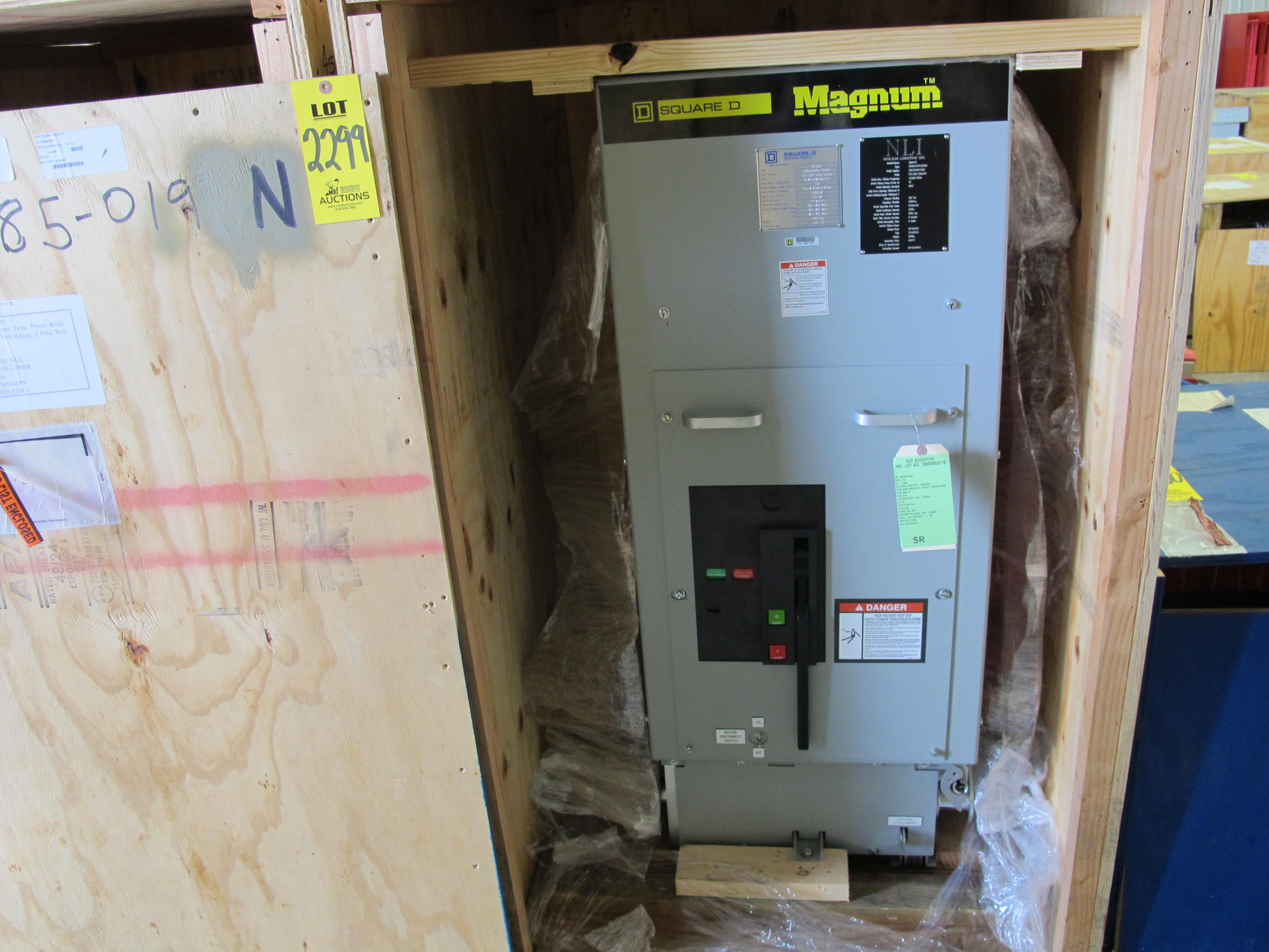 BREAKER, CIRCUIT TYPE, POWER KIND, 1200 AMP RATING, 4160 VOLT RATING, 3 POLE. ROLL-IN REPLACEMENTS FOR ABB 5HK350-1200. PART # 5ISB2-350-1200SR (W-44) LOADING & HANDLING FEE $15-